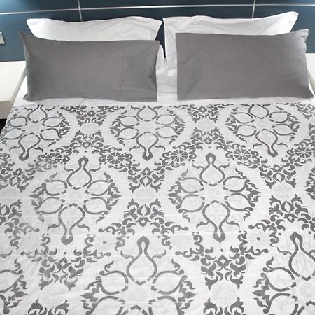 Cosenza Luxury Apartment Zewnętrze zdjęcie