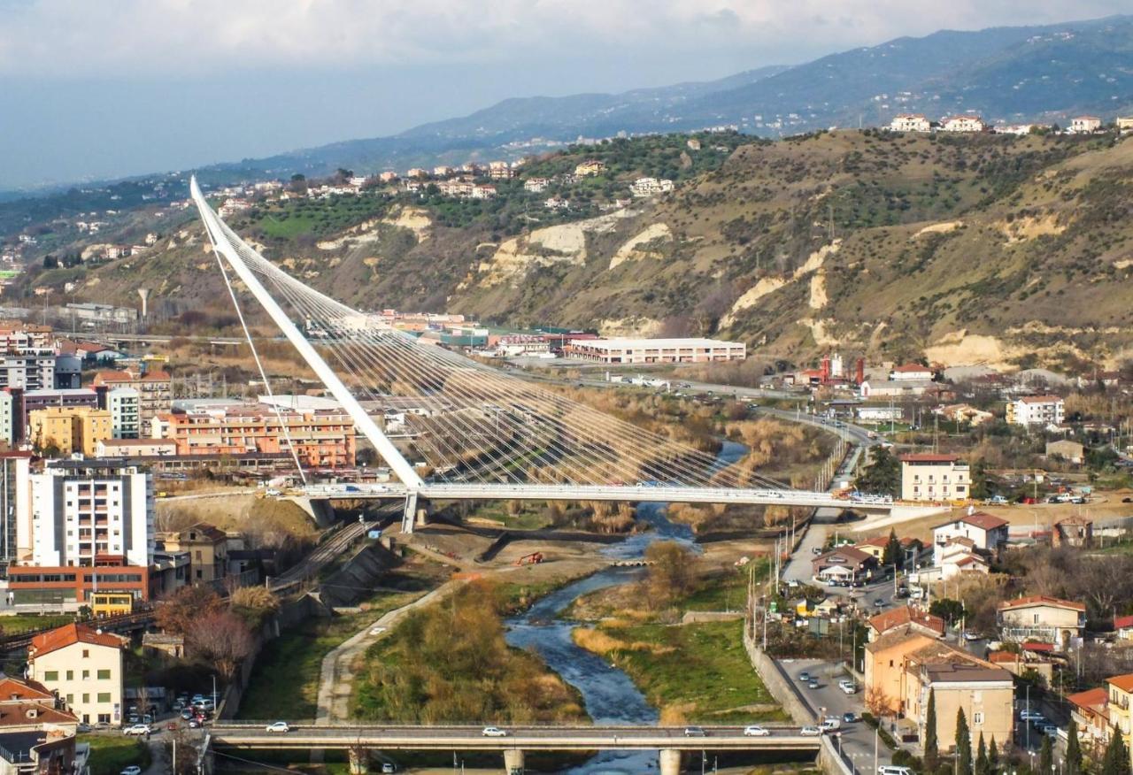 Cosenza Luxury Apartment Zewnętrze zdjęcie