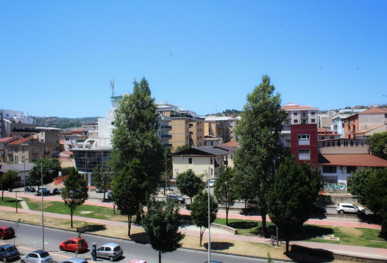 Cosenza Luxury Apartment Zewnętrze zdjęcie